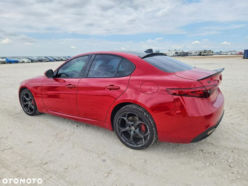 Alfa Romeo Giulia 2.0 Turbo TI Q4 - 5