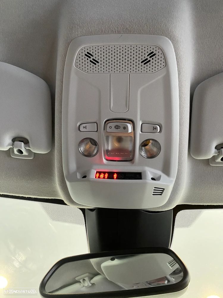 Peugeot 208 1.5 BlueHDi Allure Pack - 31