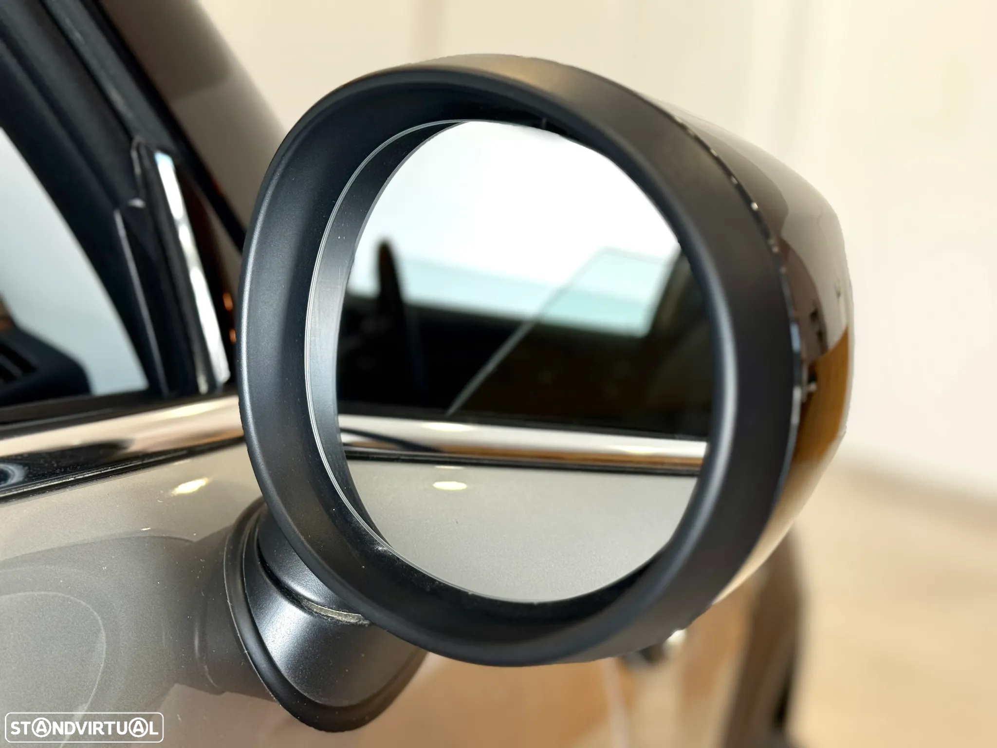 MINI 3 Portas Cooper SE Premium Extra Essential - 48