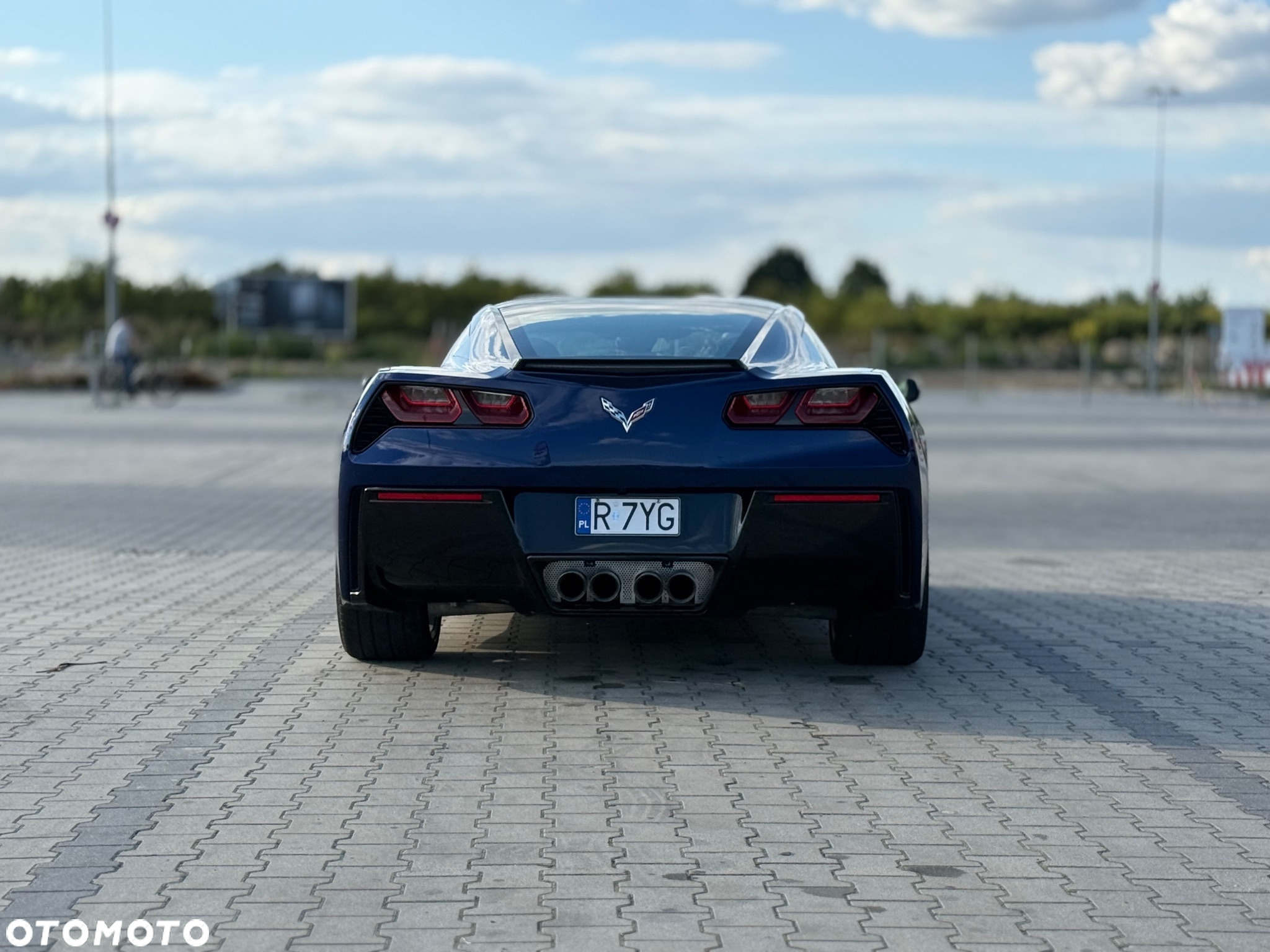 Chevrolet Corvette - 6