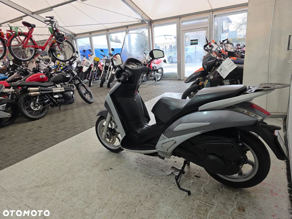 Peugeot Geopolis - 20