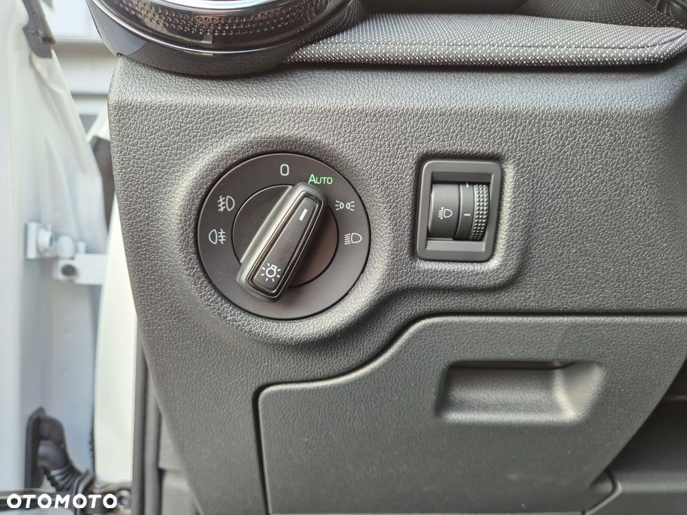 Skoda Fabia 1.0 TSI Selection DSG - 20