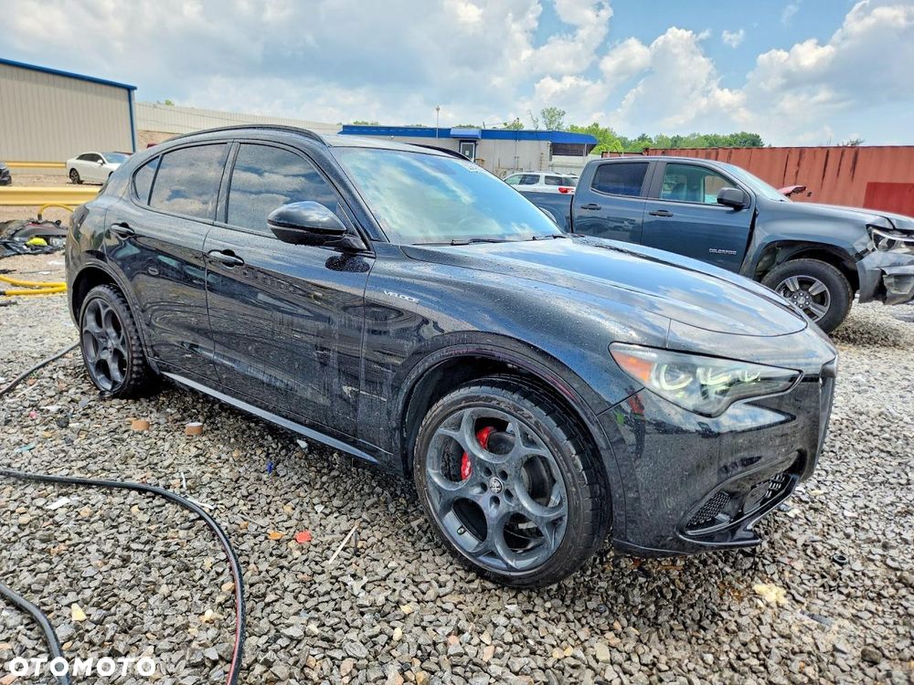 Alfa Romeo Stelvio 2.0 Turbo 16V AT8-Q4 Veloce Ti - 5