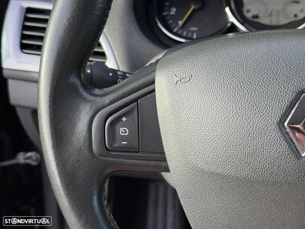 Renault Mégane Sport Tourer dCi 110 FAP EDC LIMITED - 19