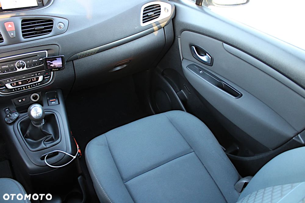 Renault Grand Scenic 1.6 16V 110 LIMITED - 26