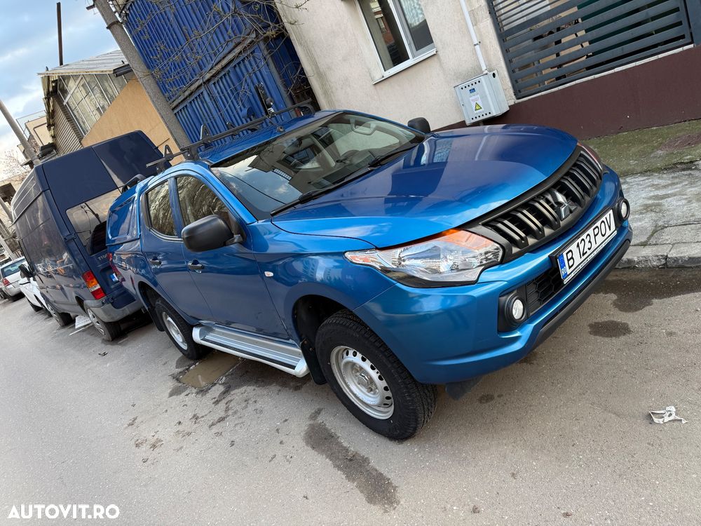 Mitsubishi L200 Double Cab M/T Invite - 14