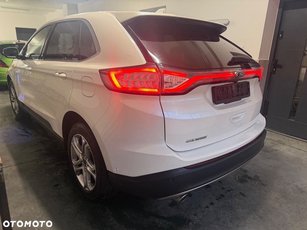 Ford Edge - 2