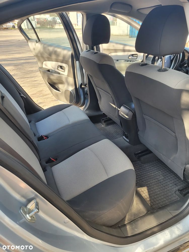 Chevrolet Cruze 2.0 VDCi LS - 12