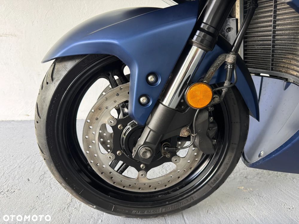 Yamaha FJR - 36