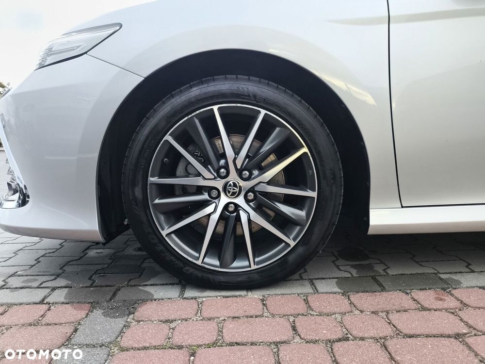 Toyota Camry 2.5 Hybrid Executive CVT - 16
