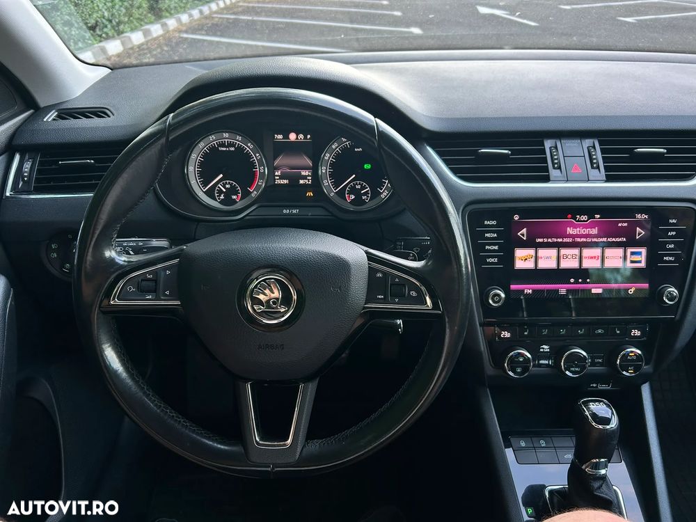 Skoda Octavia 2.0 TDI DSG Ambition - 19