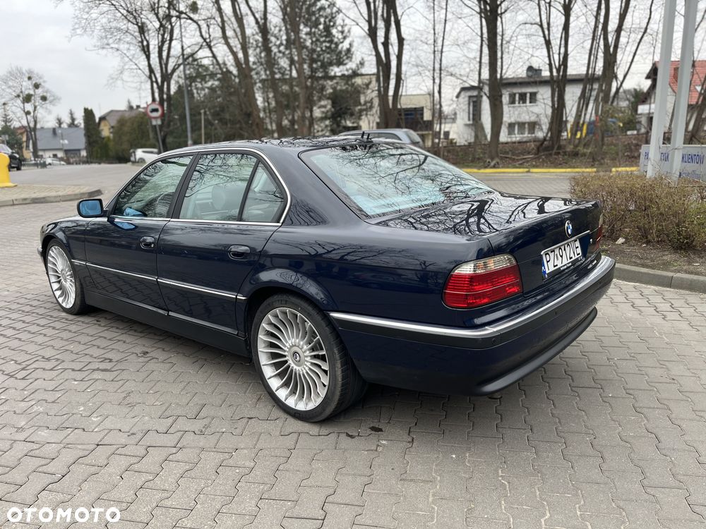 BMW Seria 7 - 4