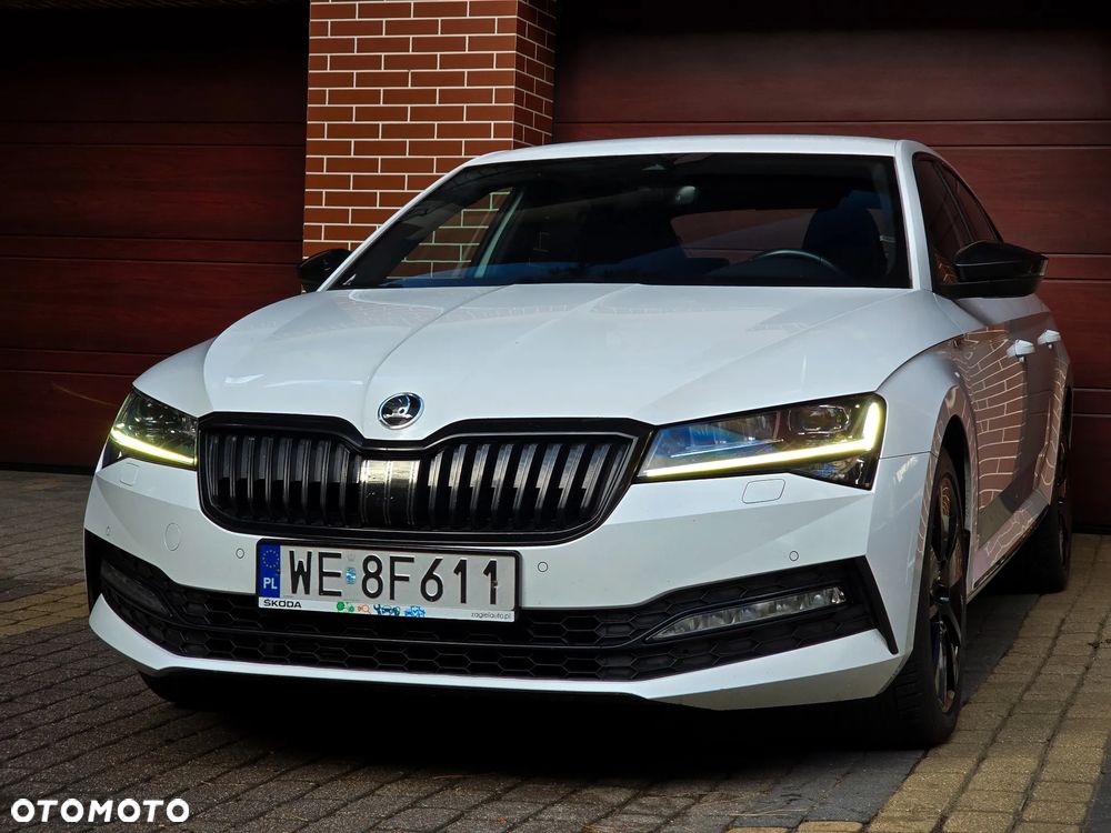 Skoda Superb 2023 photo 2