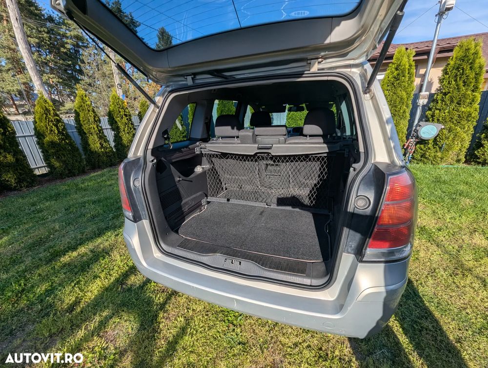 Opel Zafira 1.6i Enjoy - 11