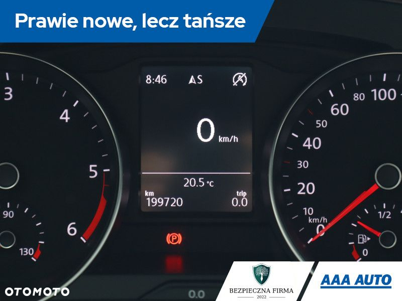 Volkswagen Passat - 12