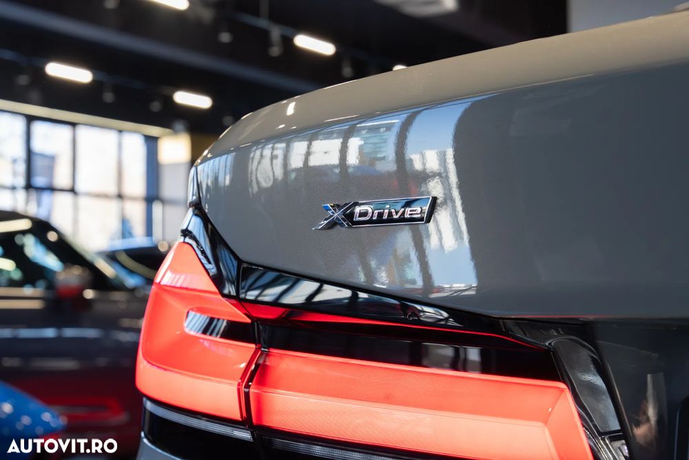 BMW Seria 5 540i xDrive Aut. - 3