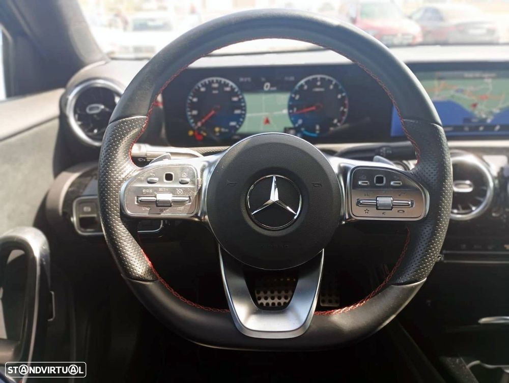 Mercedes-Benz A 200 Limousine AMG Line Aut. - 3