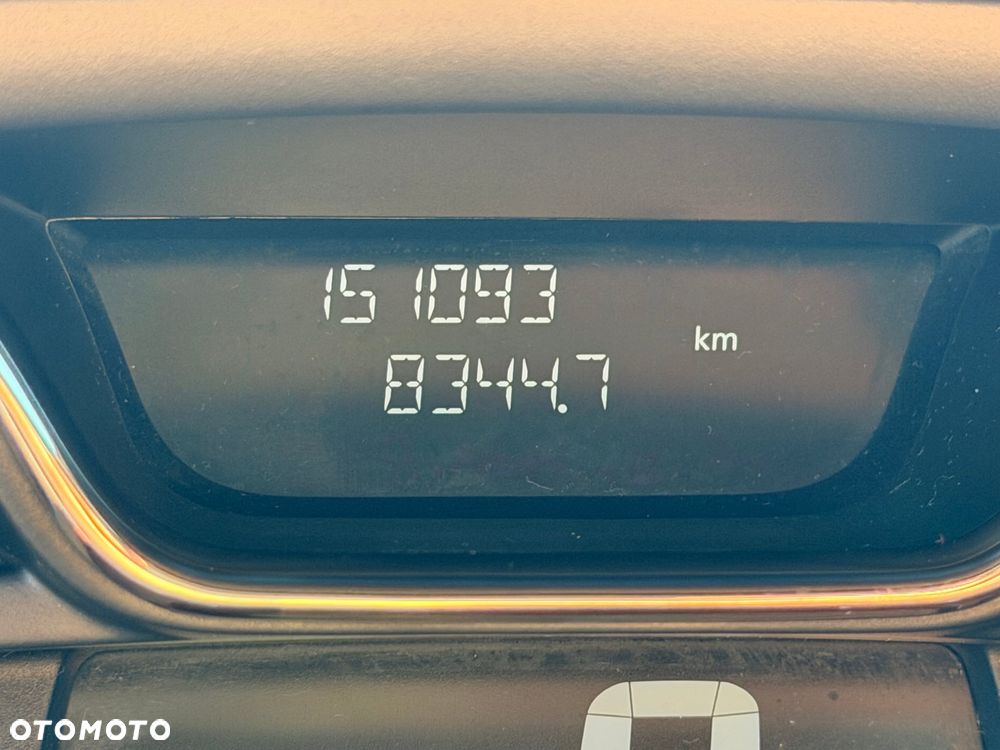 Renault Captur - 23