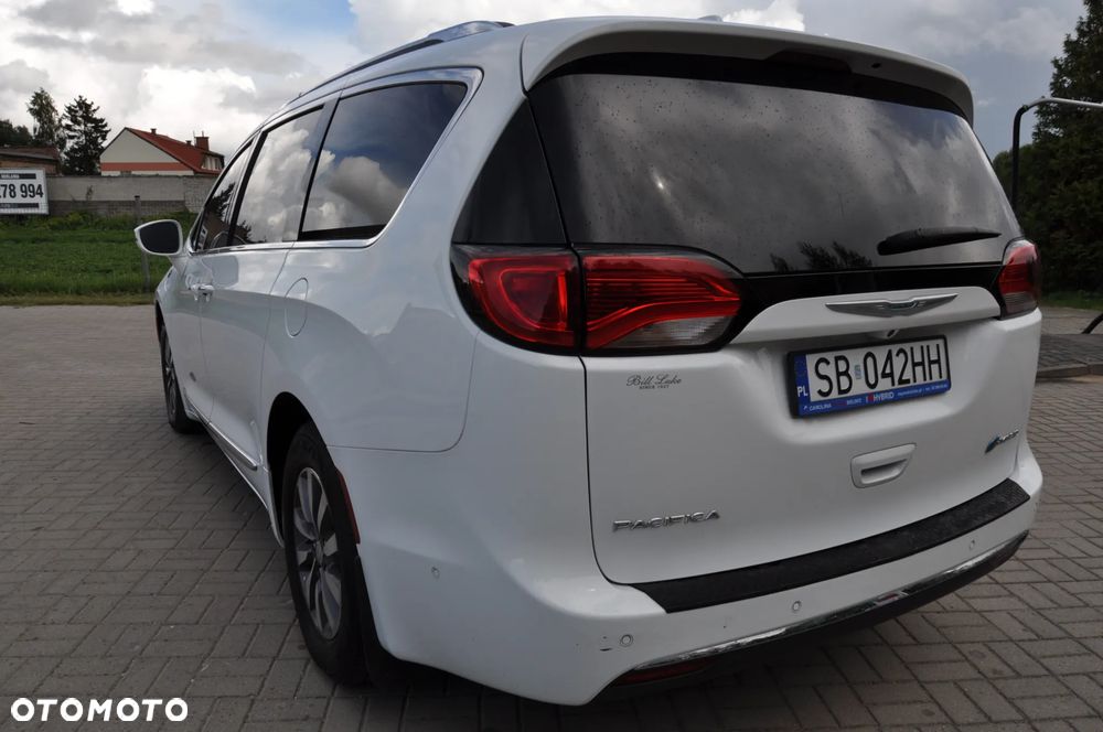 Chrysler Pacifica - 6