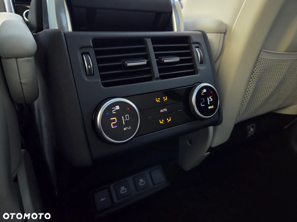 Land Rover Discovery 3.0 D250 mHEV SE - 35