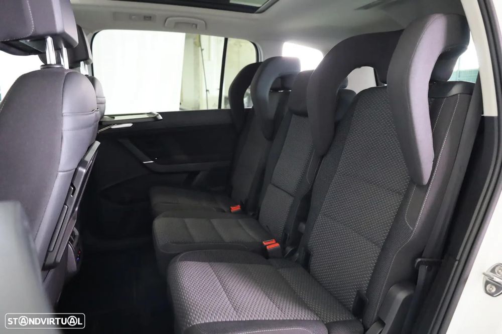VW Touran 1.6 TDI R-Line DSG - 30