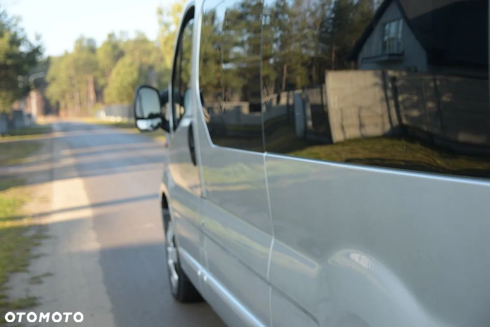 Opel Vivaro - 14