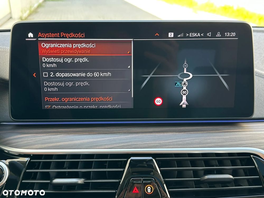 BMW Seria 5 540d xDrive mHEV sport - 36