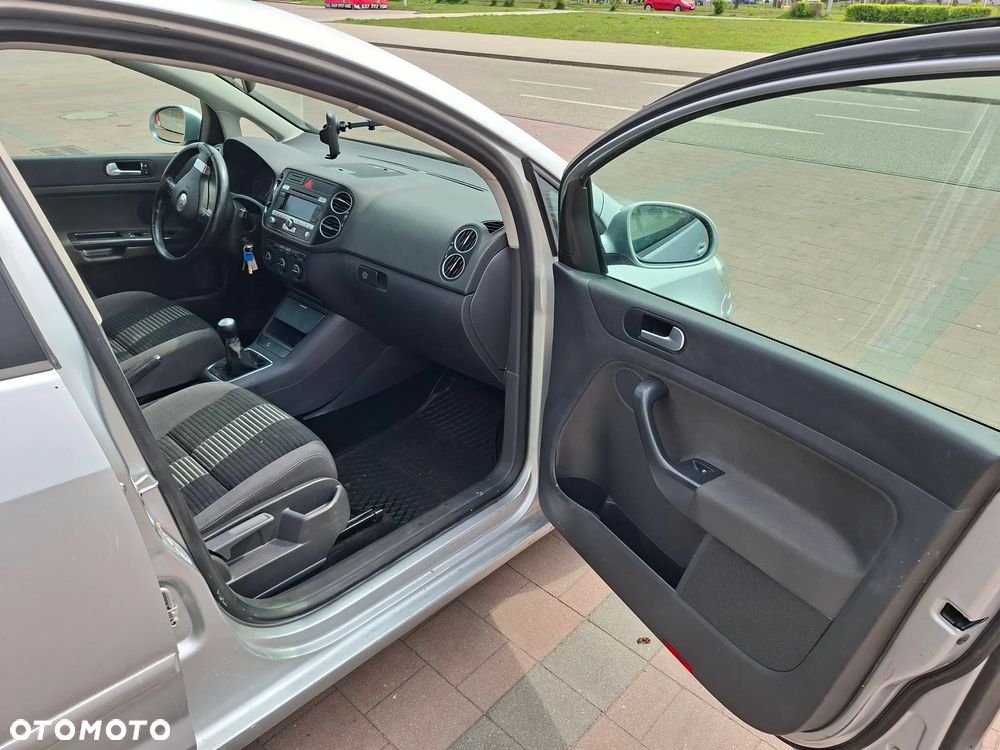 Volkswagen Golf Plus 2.0 TDI Comfortline - 7