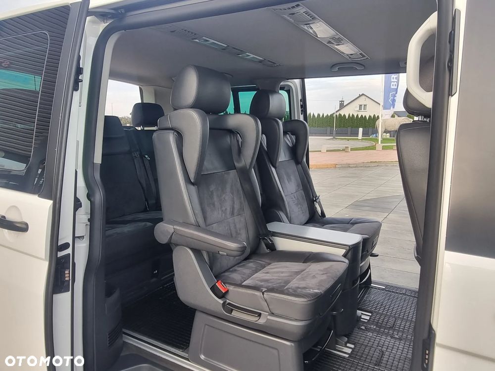 Volkswagen Multivan - 16