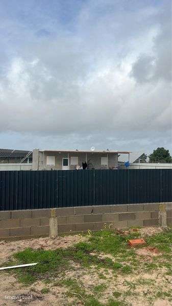 Oportunidade, T1 inserido em um terreno de 800  mtrs - Grande imagem: 3/8