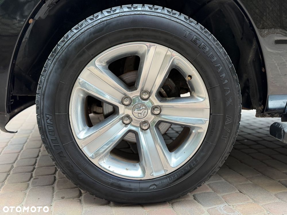 Dodge RAM 5.7 4x4 - 10
