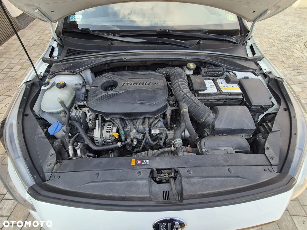 Kia ProCeed 1.6 T-GDI GT - 10