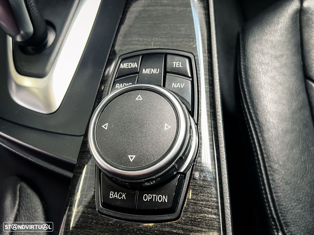 BMW 318 Gran Turismo d Auto Line Luxury - 18