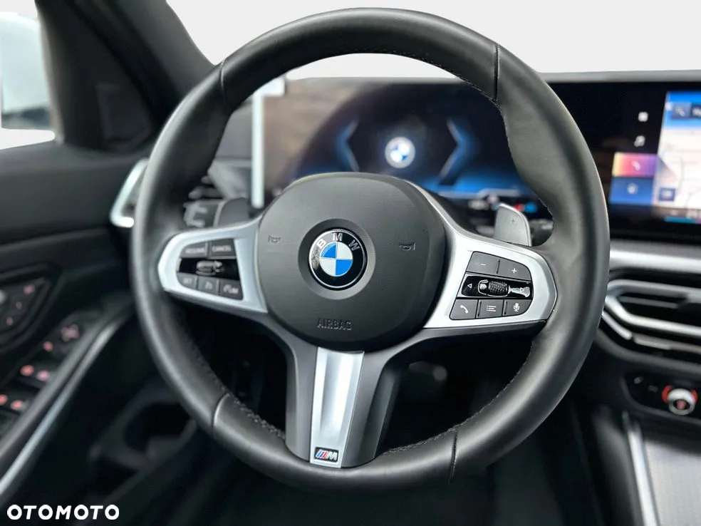 BMW Seria 3 318i M Sport - 22