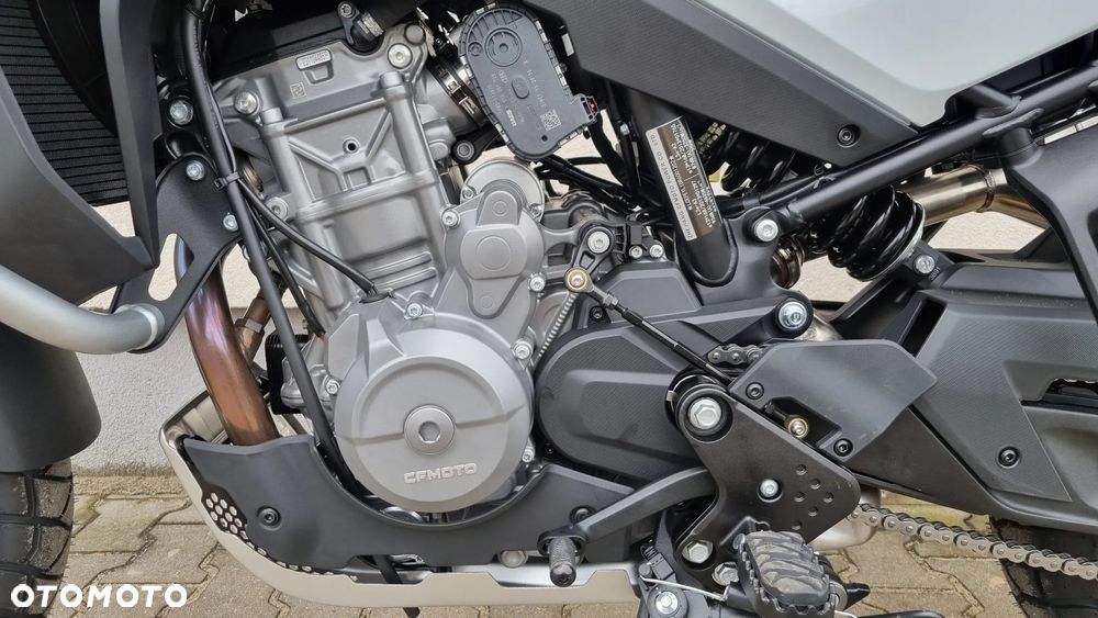 CFMoto 800MT Explore - 14