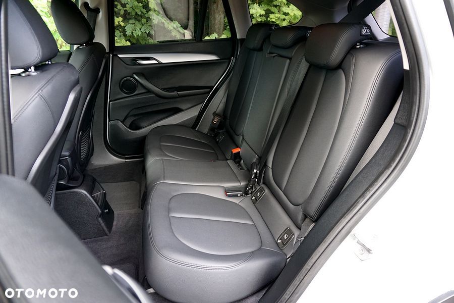BMW X1 sDrive18d xLine sport - 25