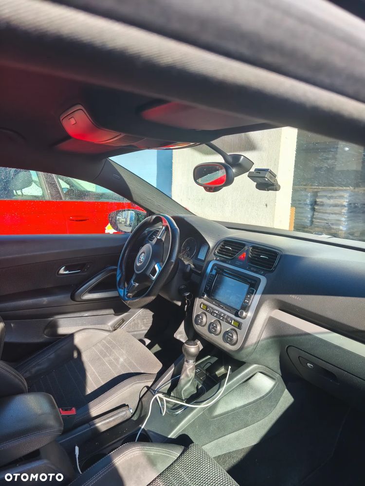 Volkswagen Scirocco 2.0 TSI - 13