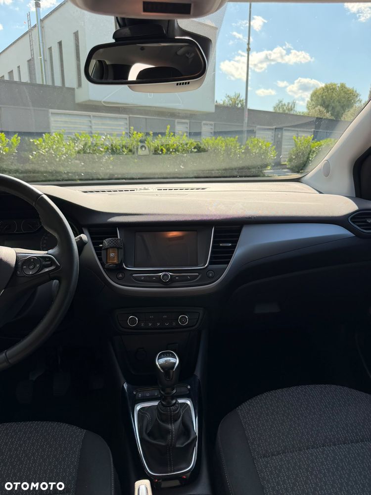 Opel Crossland X 1.2 T Design Line S&S - 8