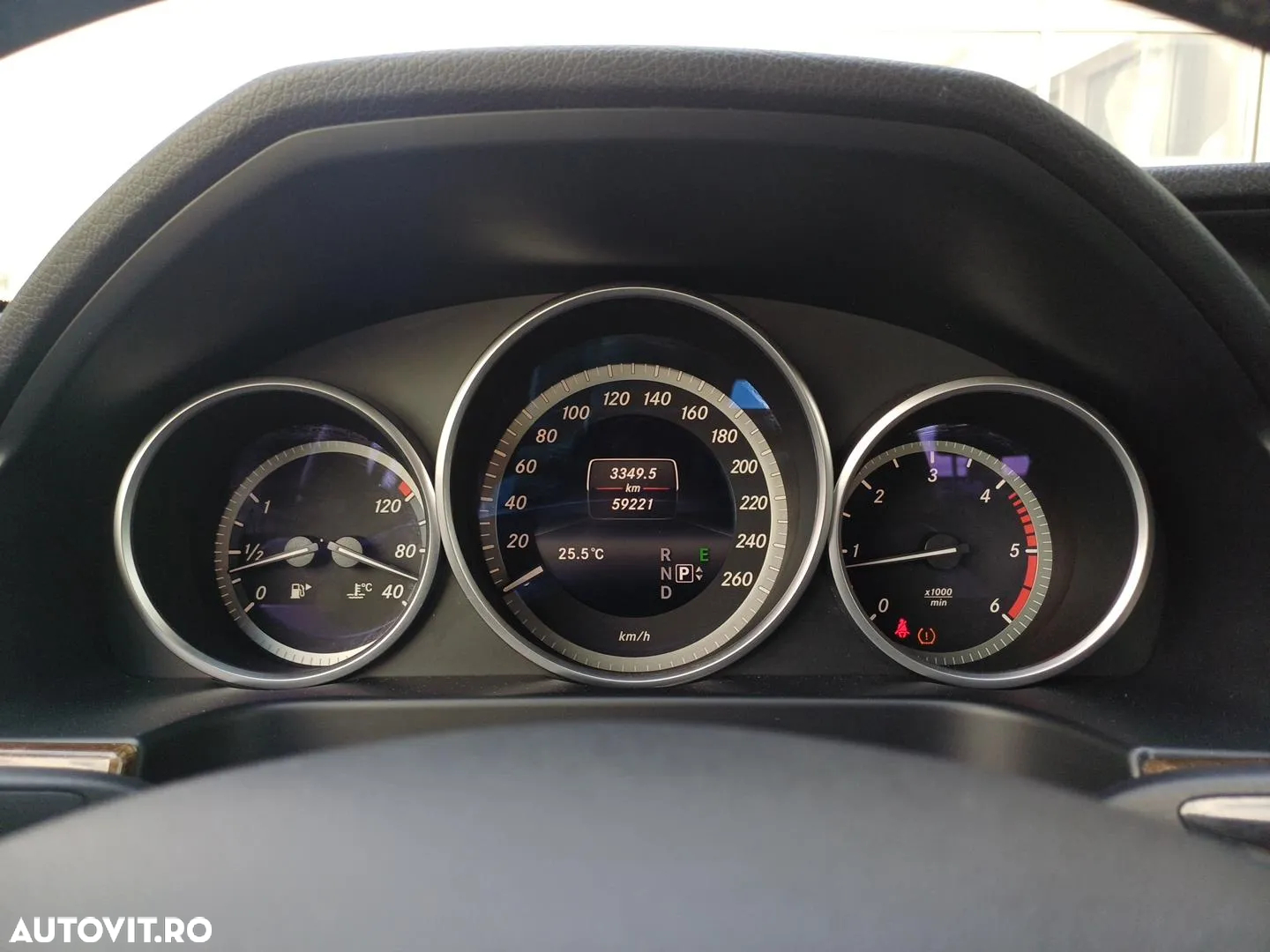 Mercedes-Benz E 250 BlueTEC 4Matic 7G-TRONIC Elegance - 16