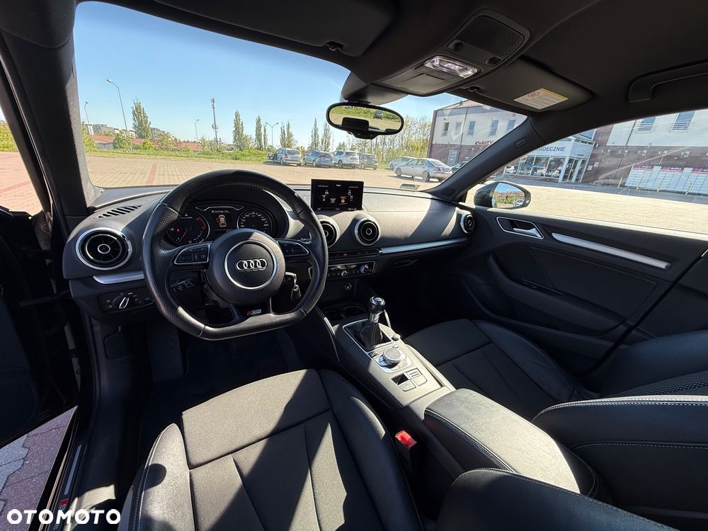 Audi A3 Sportback 2.0 TDI S line Sportpaket - 17