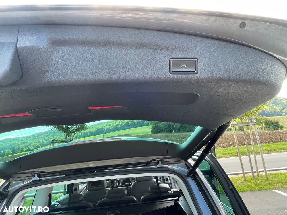 Volkswagen Sharan 2.0 TDI DSG BlueMotion Technology Comfortline - 9