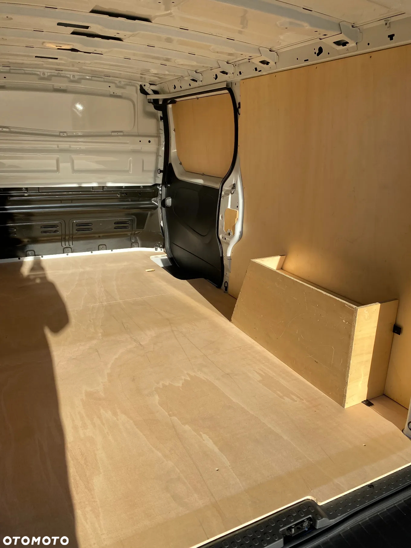 Renault TRAFIC L2H1 LONG 6 TYŚ KM PRZEBIEGU - 16