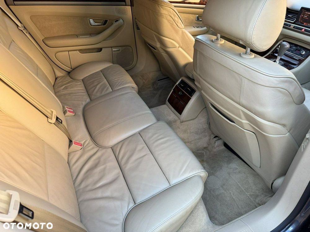 Audi A8 - 19