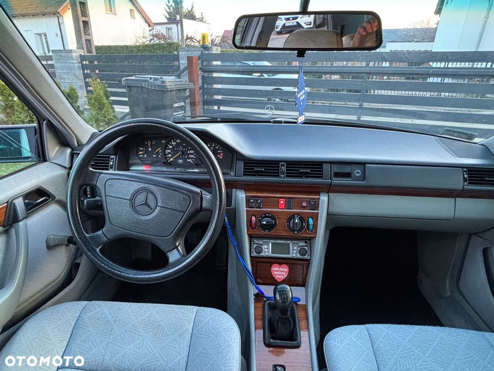 Mercedes-Benz W124 (1984-1993) - 6