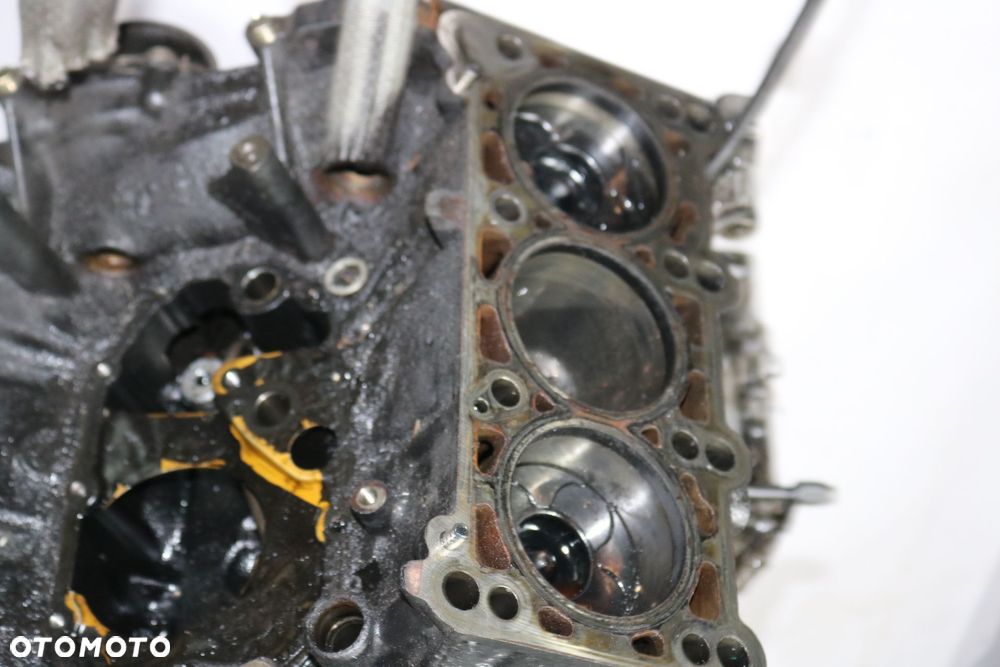 SILNIK DÓŁ BAU AUDI A6 C5 2.5 TDI - 8