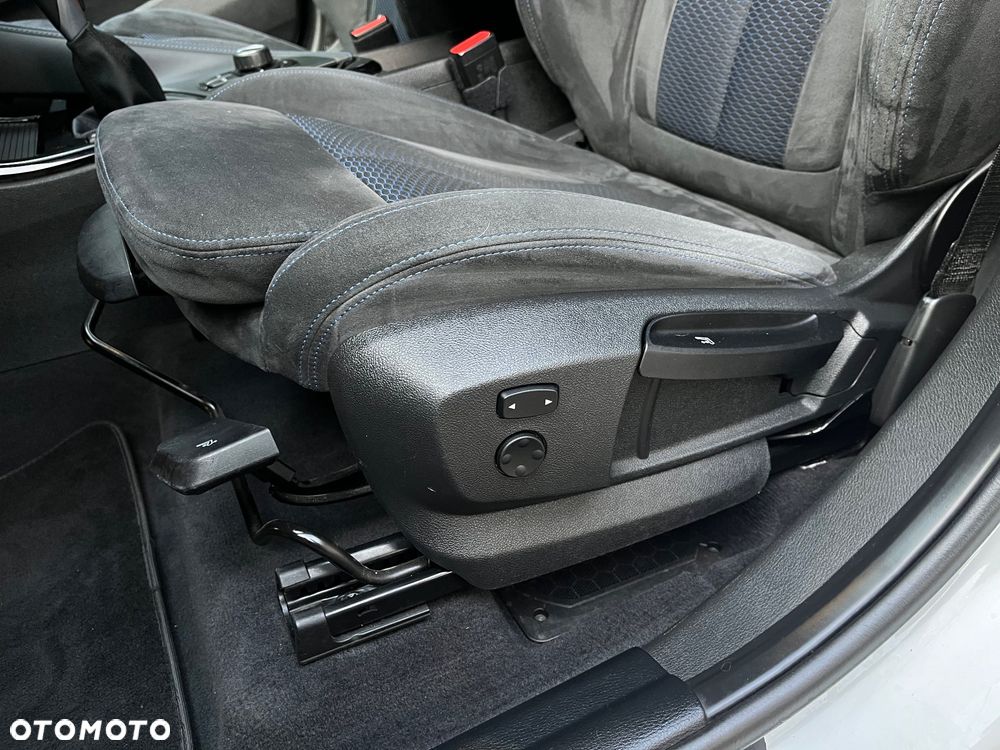BMW X1 xDrive20d M Sport - 23