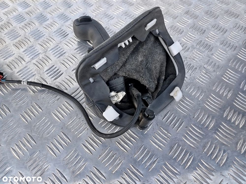 LEWAREK GAŁKA DRĄŻEK ZMIANY BIEGÓW SCANIA G - 5