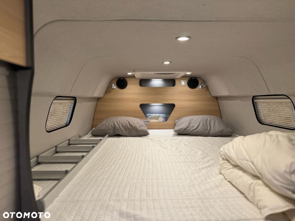 Mercedes-Benz Sprinter - 5