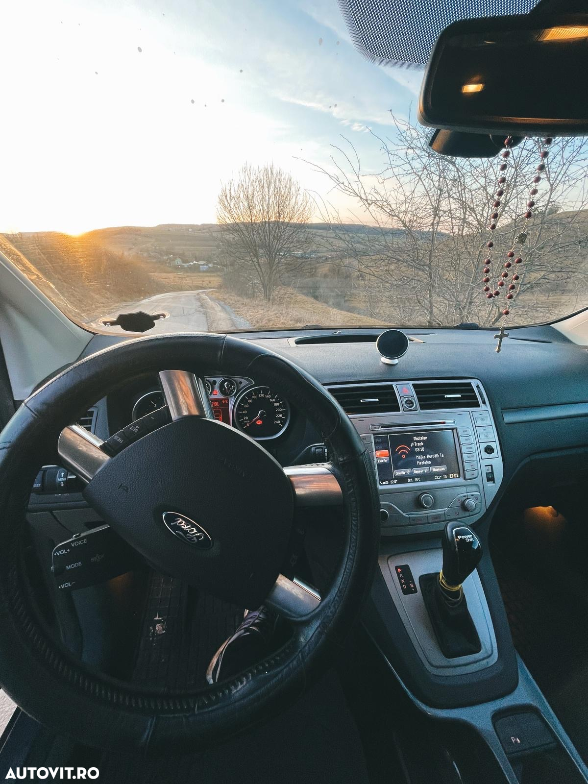 Ford Kuga 2.0 TDCi 2x4 Trend - 5
