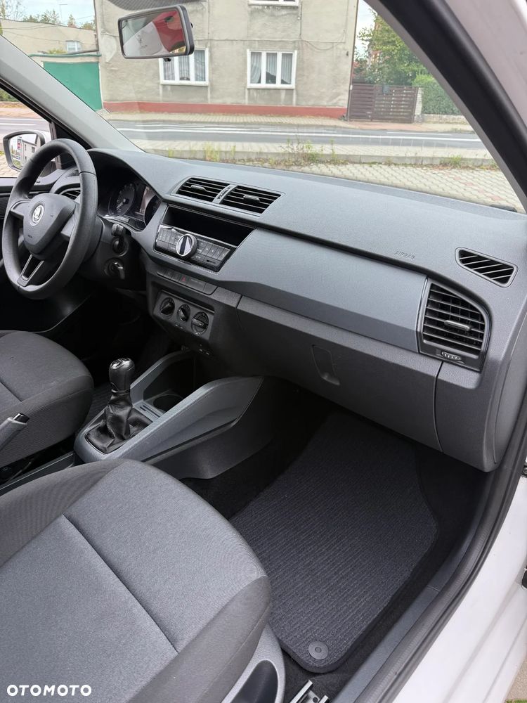 Skoda Fabia - 9